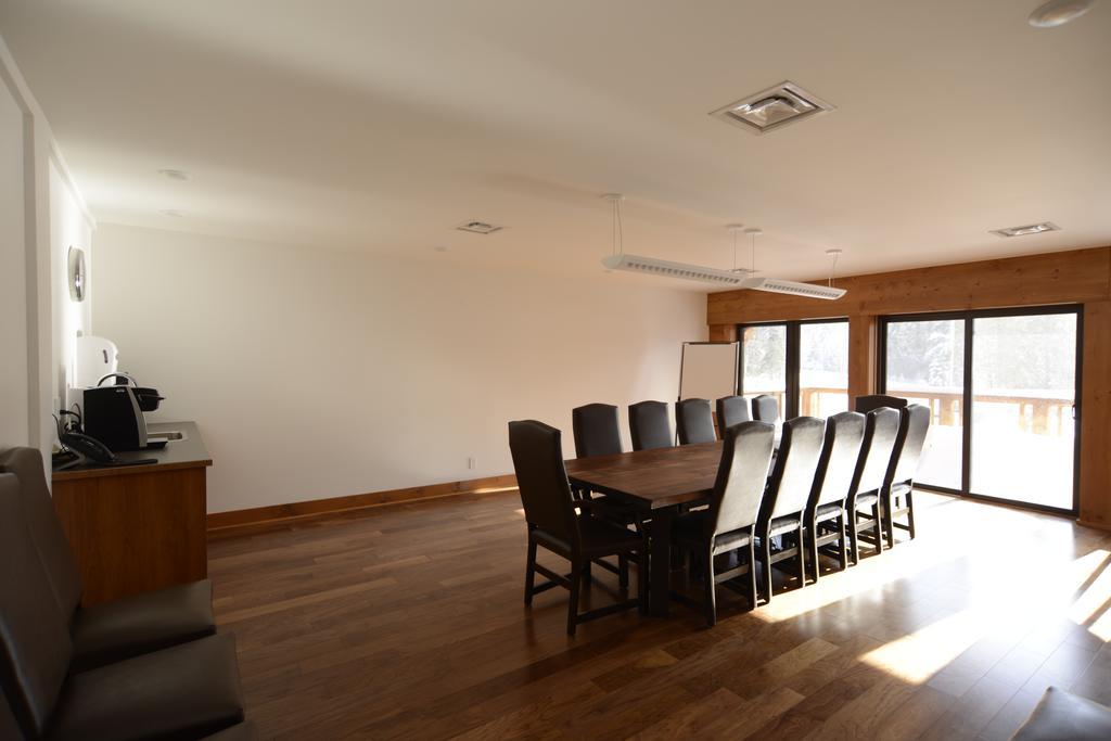 Hotel Le Grand R Saint-Donat-de-Montcalm Esterno foto
